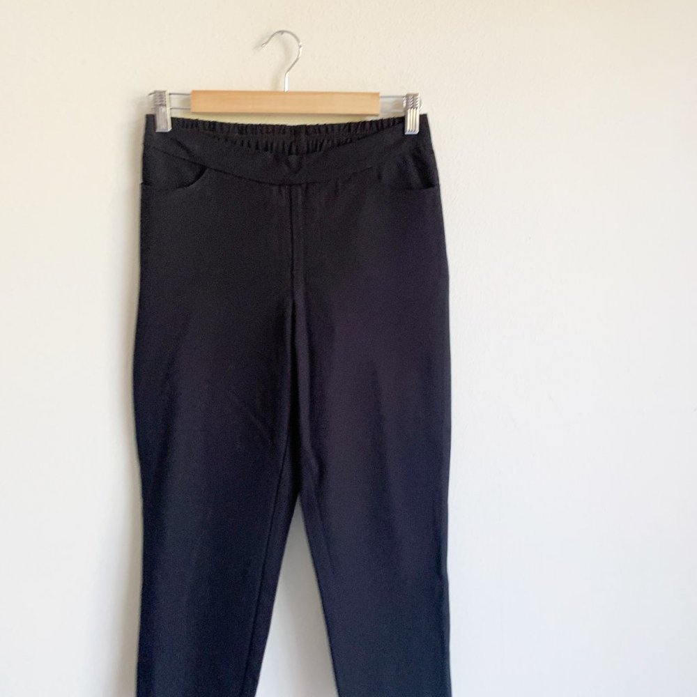 Isaac Mizrahi Back Slit Hem 24/7 Stretch Crop Pant